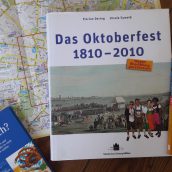 Oktoberfest-Bücher rezensiert
